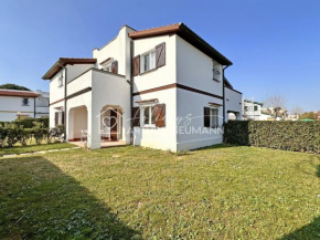 225 - Villa bifamiliare climatizzata con portico e ampio giardino SPIAGGIA INCLUSA Porto Recanati